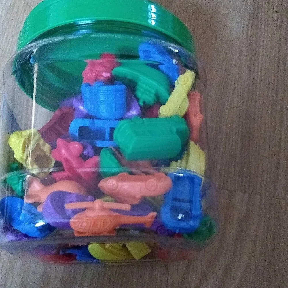 Excellerations Transportation counters x 72 New ( tub has no seal)